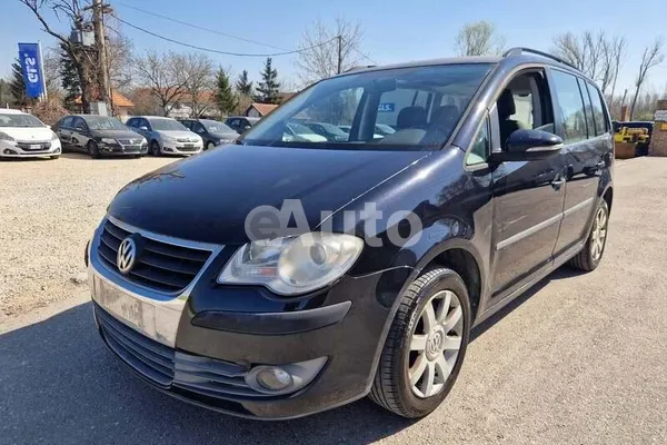 Volkswagen Touran — polovni automobil