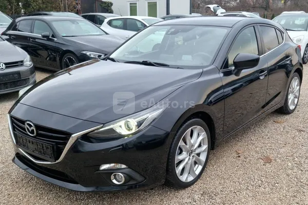 Mazda 3 — polovni automobil