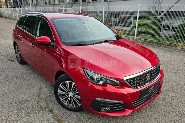 Peugeot 308 — polovni automobil