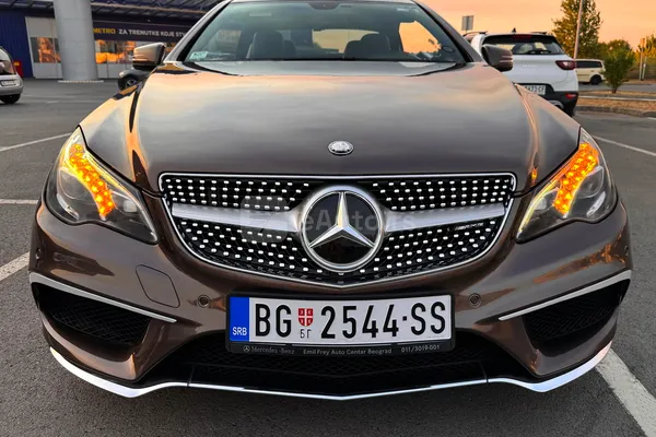 Mercedes Benz E 220 — polovni automobil