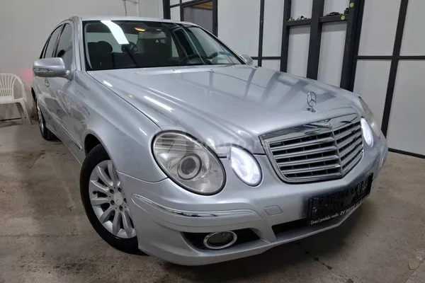 Mercedes Benz E 220 — polovni automobil