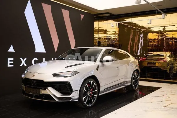 Lamborghini Urus — polovni automobil