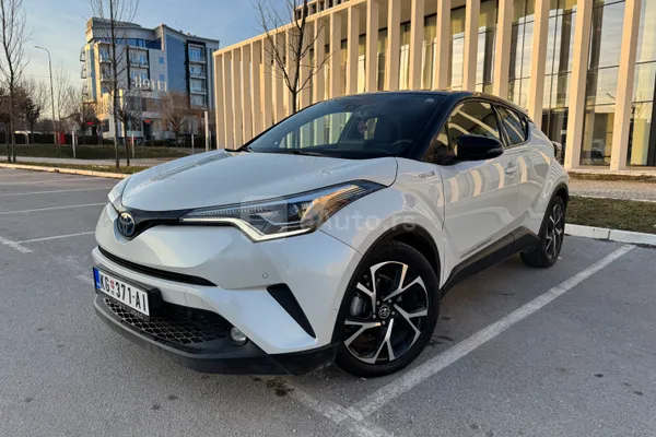 Toyota C-HR — polovni automobil