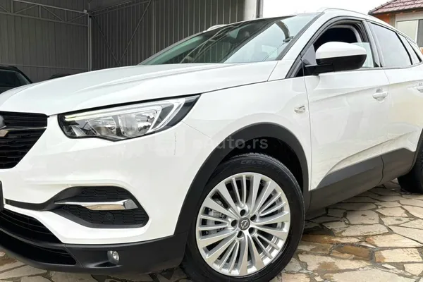 Opel Grandland X — polovni automobil