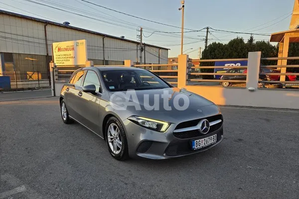 Mercedes Benz A 180 — polovni automobil