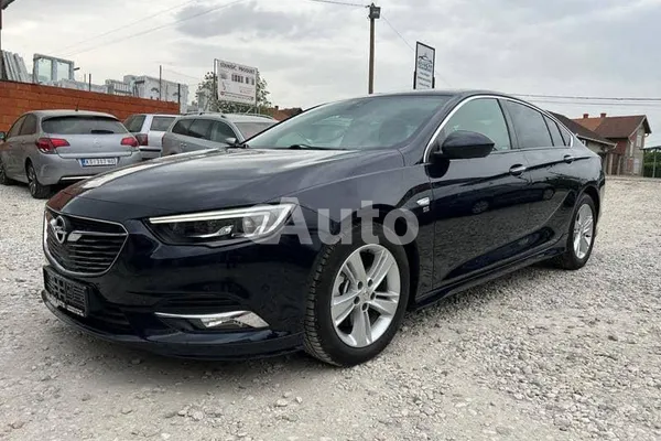 Opel Insignia — polovni automobil