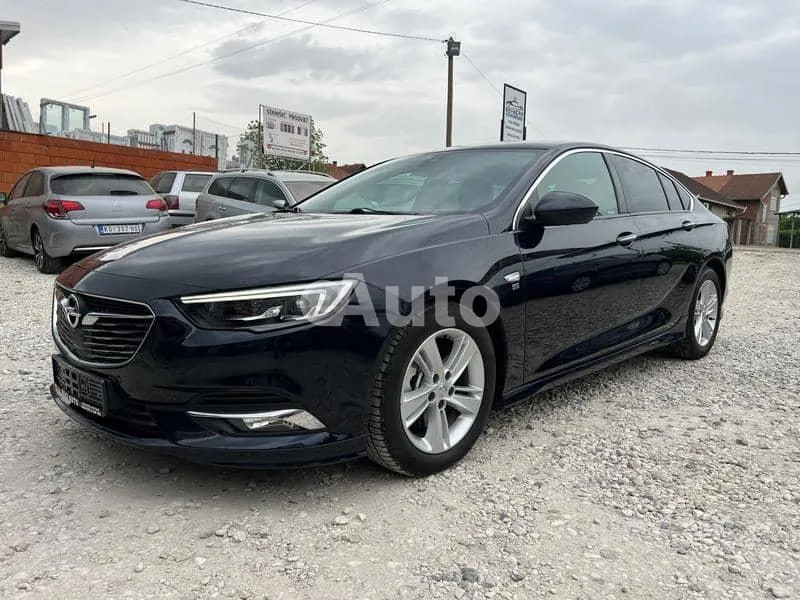 Opel Insignia — polovni automobil