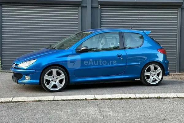Peugeot 206 — polovni automobil