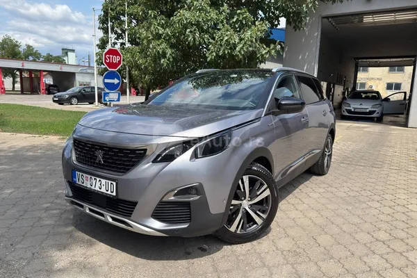 Peugeot 5008 — polovni automobil