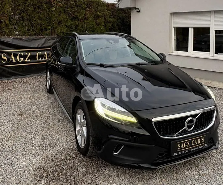 Volvo V40 — polovni automobil