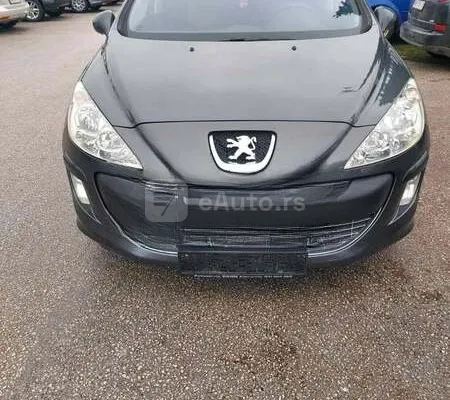 Peugeot 308 — polovni automobil