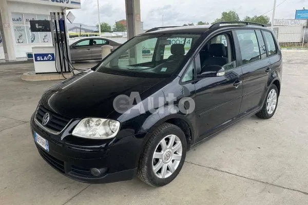 Volkswagen Touran — polovni automobil