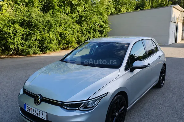 Volkswagen Golf 8 — polovni automobil