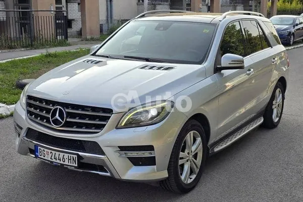 Mercedes Benz ML 250 — polovni automobil
