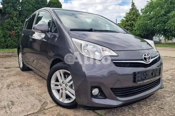 Toyota Verso-S — polovni automobil