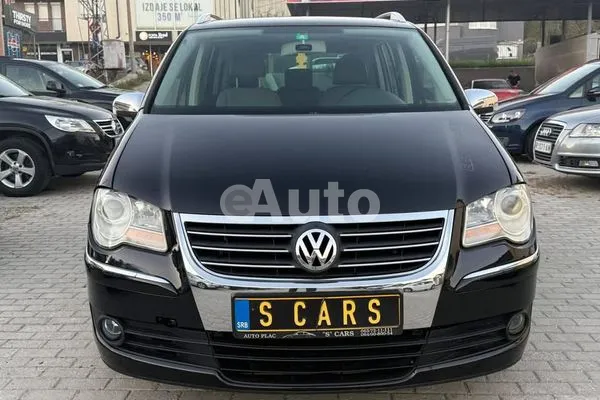 Volkswagen Touran — polovni automobil