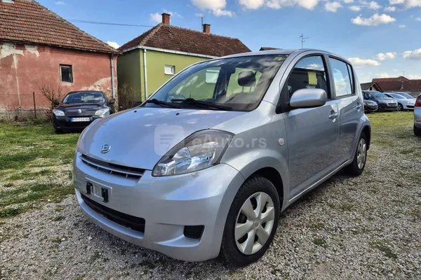 Daihatsu Sirion — polovni automobil