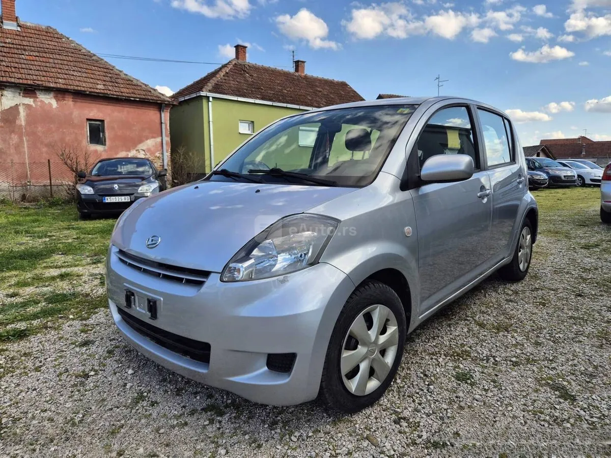 Daihatsu Sirion — polovni automobil
