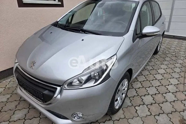 Peugeot 208 — polovni automobil