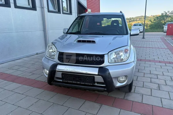 Toyota RAV 4 — polovni automobil