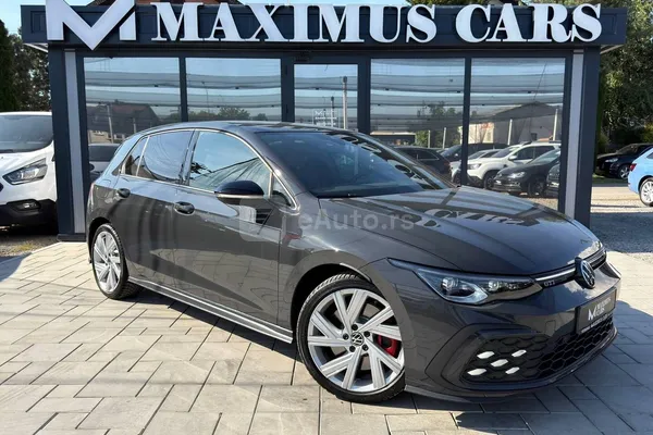 Volkswagen Golf 8 — polovni automobil