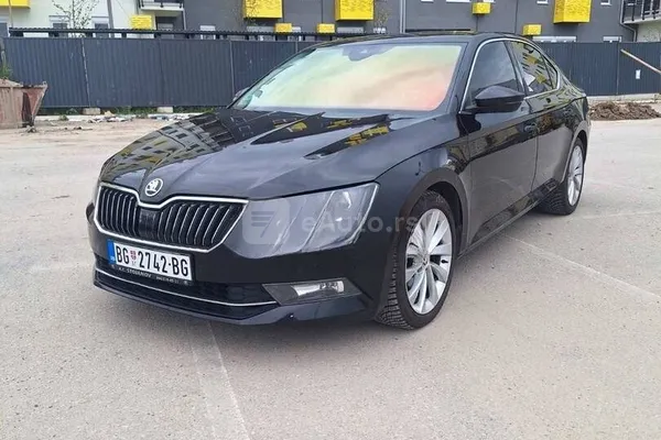 Škoda Superb — polovni automobil
