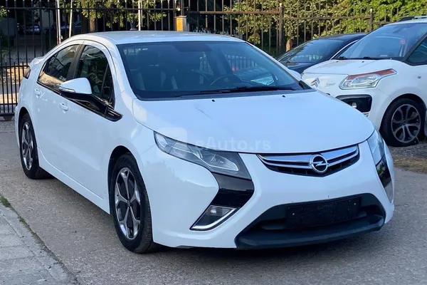 Opel Ampera — polovni automobil