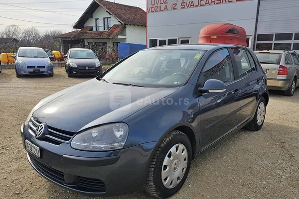 Volkswagen Golf 5 — polovni automobil