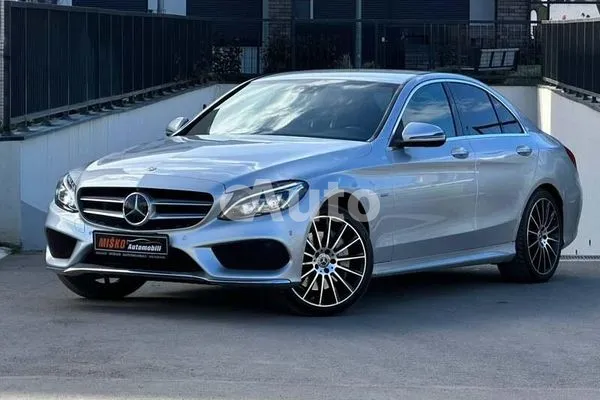Mercedes Benz C 350 — polovni automobil