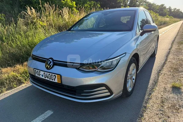 Volkswagen Golf 8 — polovni automobil