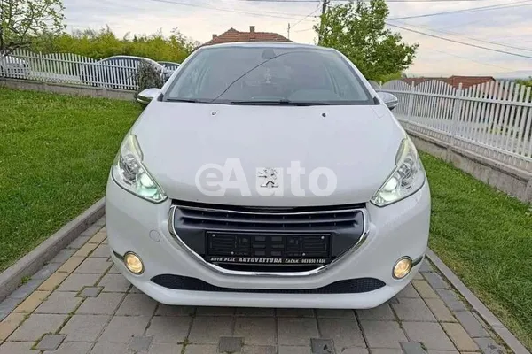 Peugeot 208 — polovni automobil