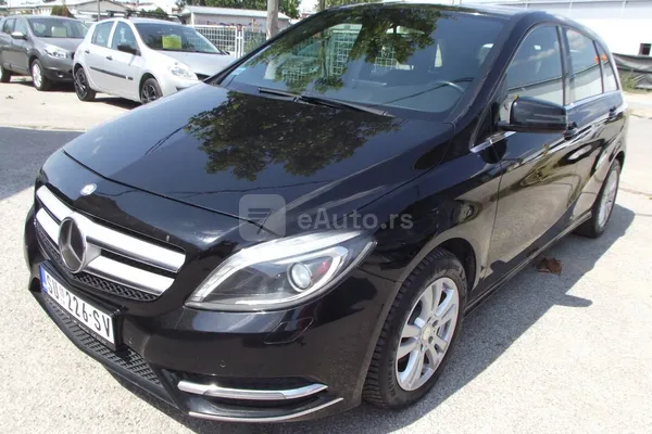 Mercedes Benz B 200 — polovni automobil