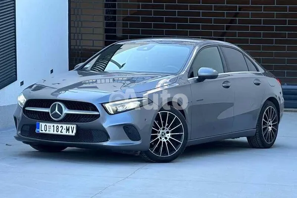 Mercedes Benz A 180 — polovni automobil