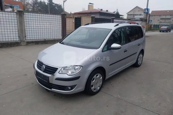Volkswagen Touran — polovni automobil