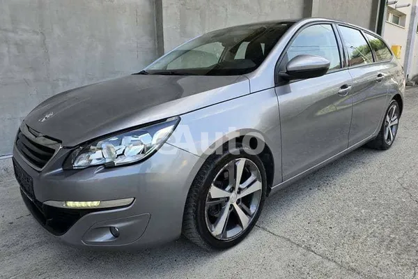 Peugeot 308 — polovni automobil