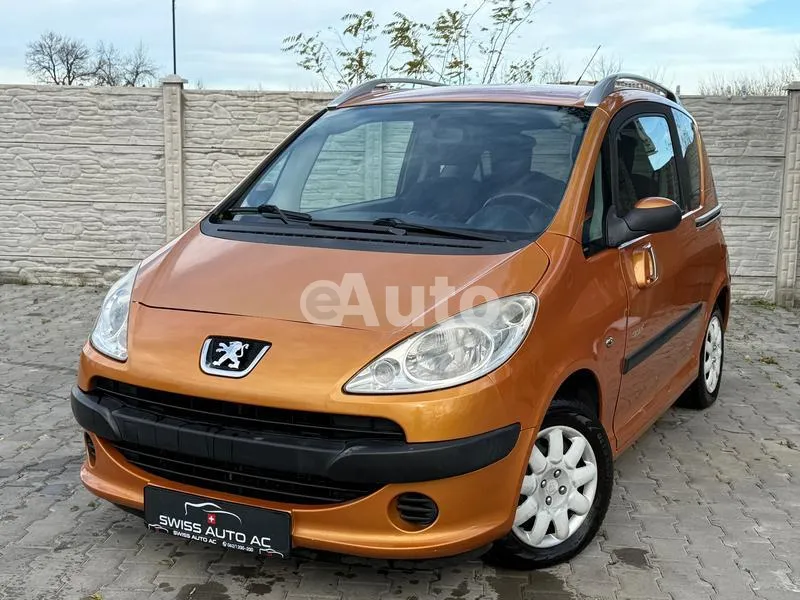 Peugeot 1007 — polovni automobil