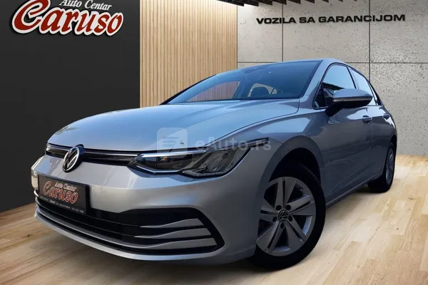 Volkswagen Golf 8 — polovni automobil