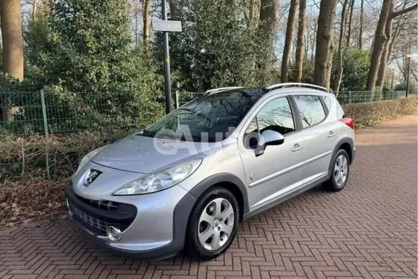 Peugeot 207 — polovni automobil