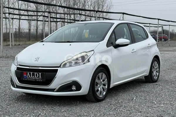 Peugeot 208 — polovni automobil