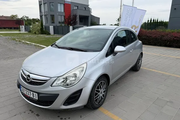 Opel Corsa D — polovni automobil