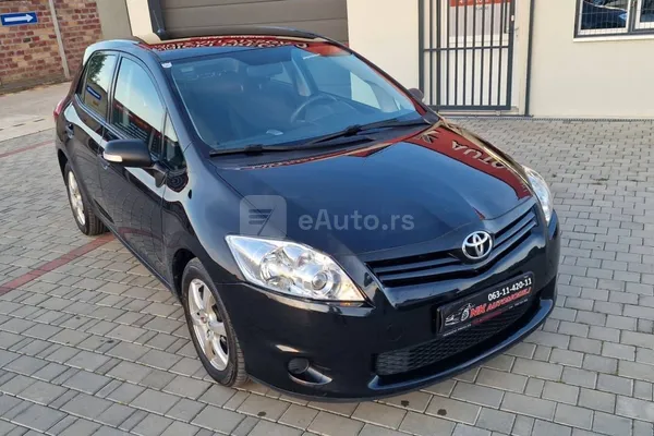 Toyota Auris — polovni automobil