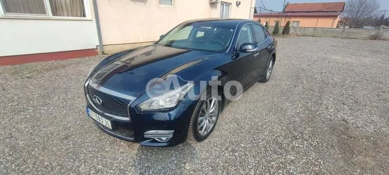 Infiniti Q70 — polovni automobil