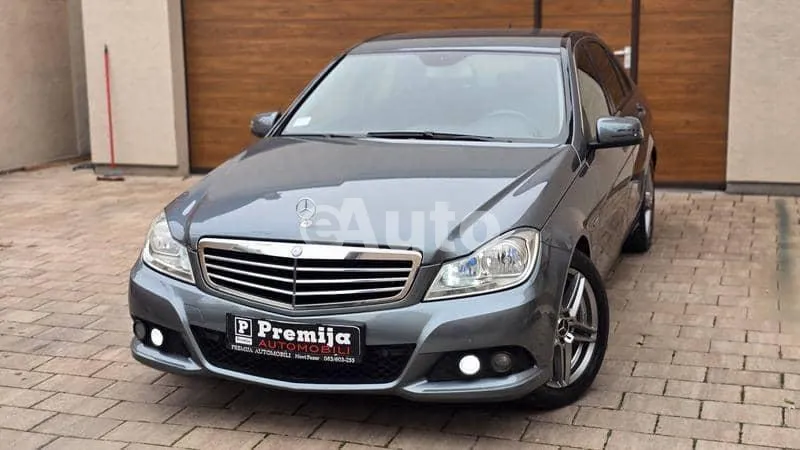 Mercedes Benz C 200 — polovni automobil