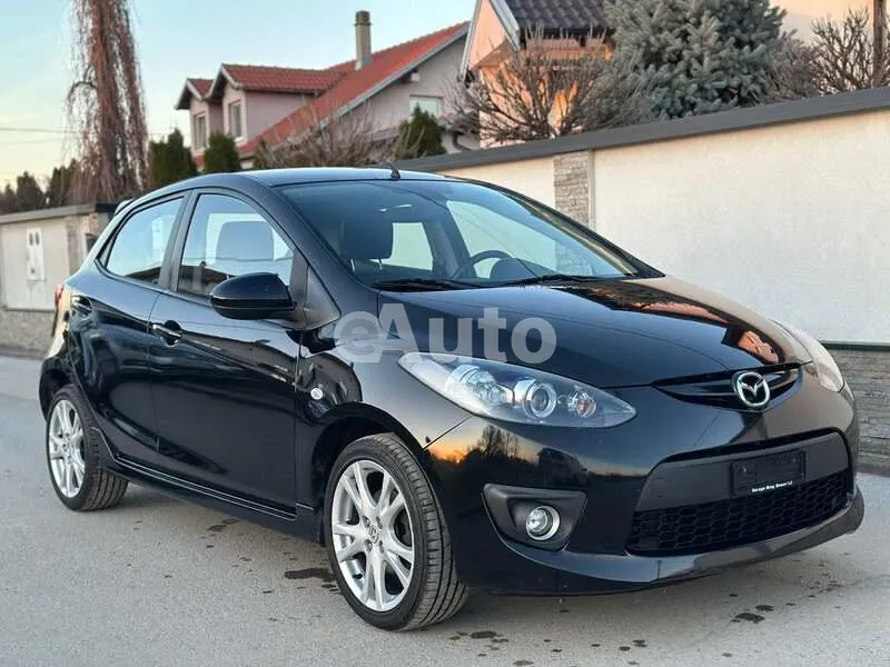 Mazda 2 — polovni automobil