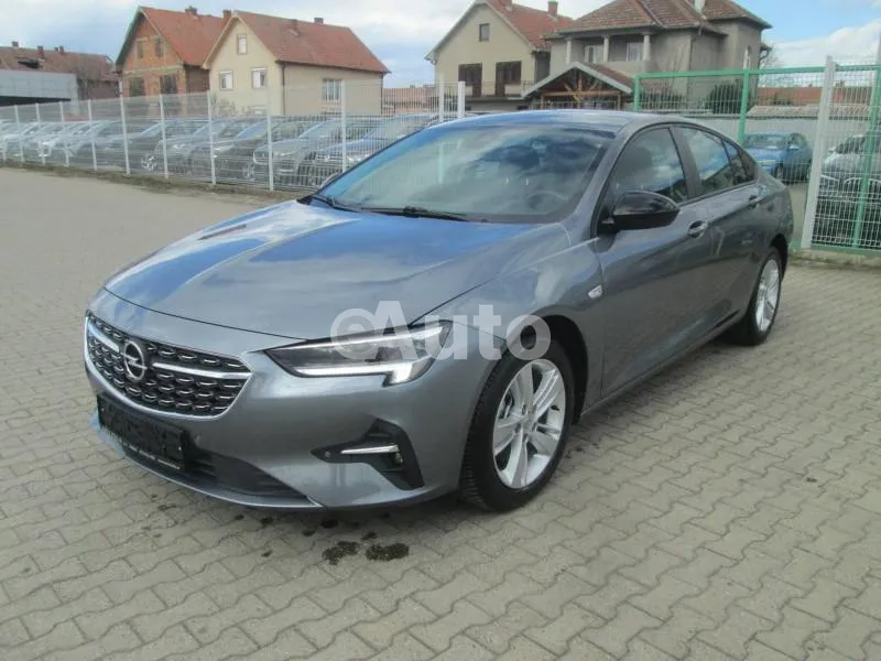 Opel Insignia — polovni automobil