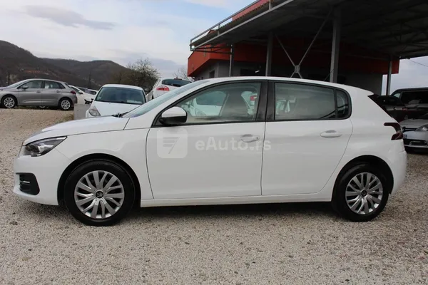 Peugeot 308 — polovni automobil