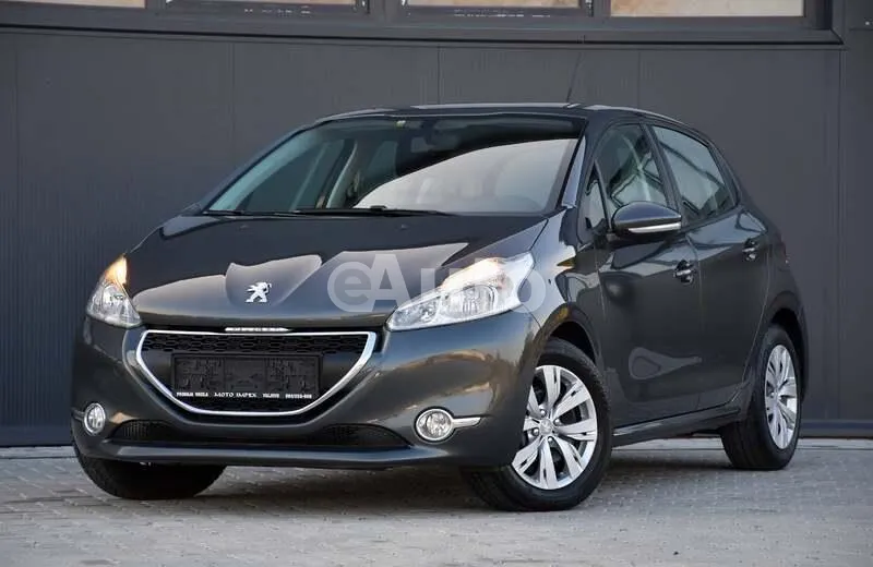 Peugeot 208 — polovni automobil