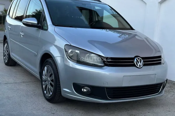 Volkswagen Touran — polovni automobil