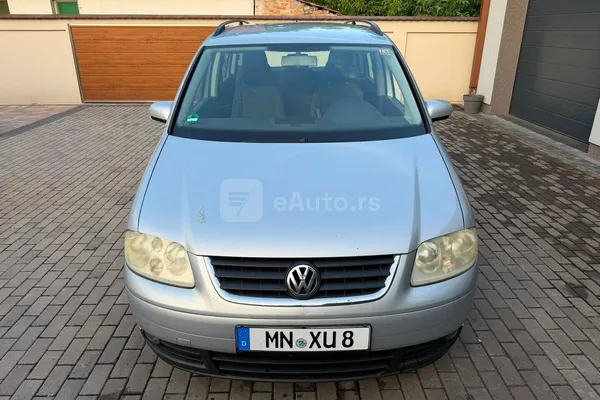 Volkswagen Touran — polovni automobil
