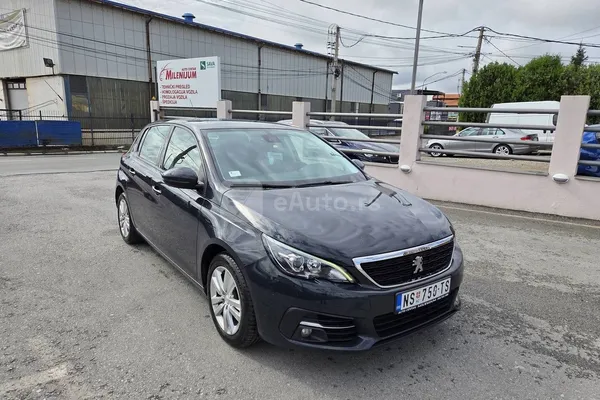 Peugeot 308 — polovni automobil